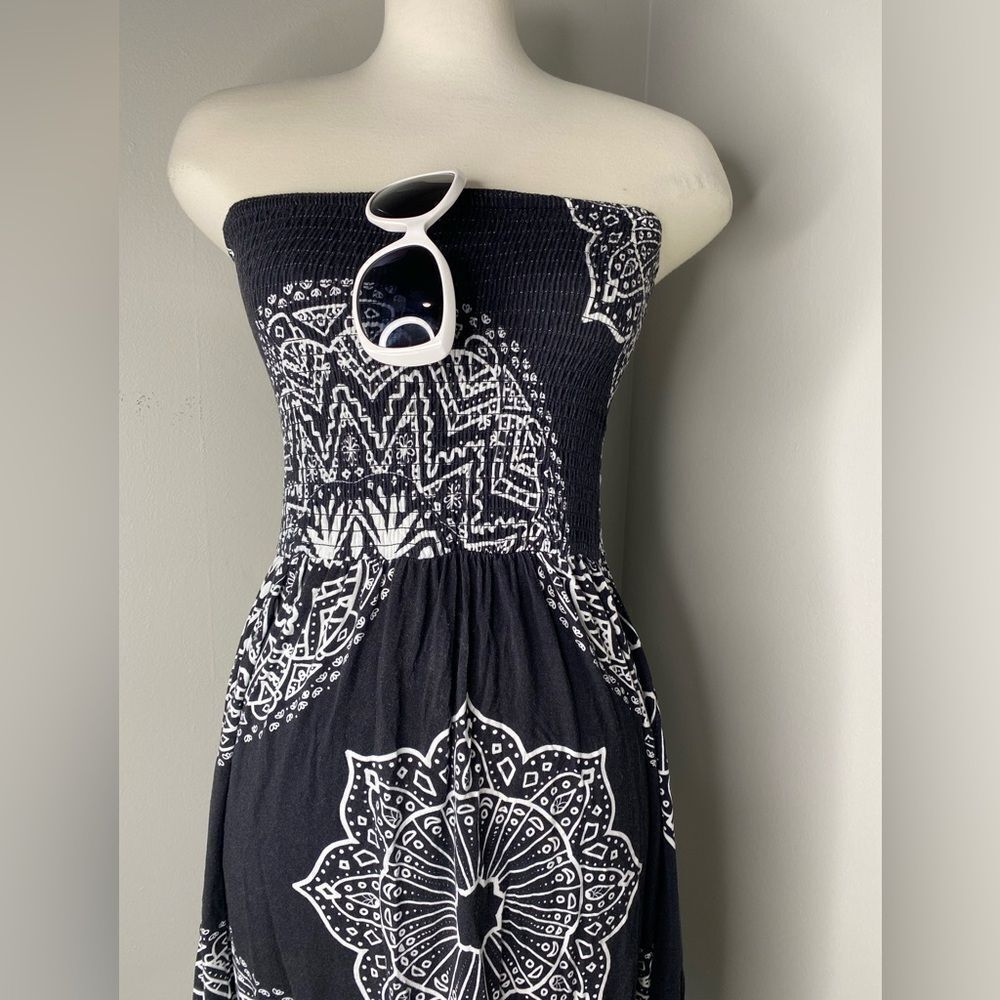 Strapless Black & White Printed Bohemian Beach Dress - Picture 3 of 13